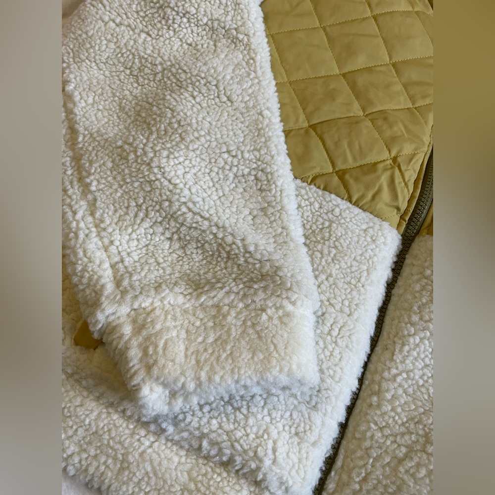 Billabong Adventure Division Quilted Yellow & Cream Sherpa Jacket - Picture 8 of 15